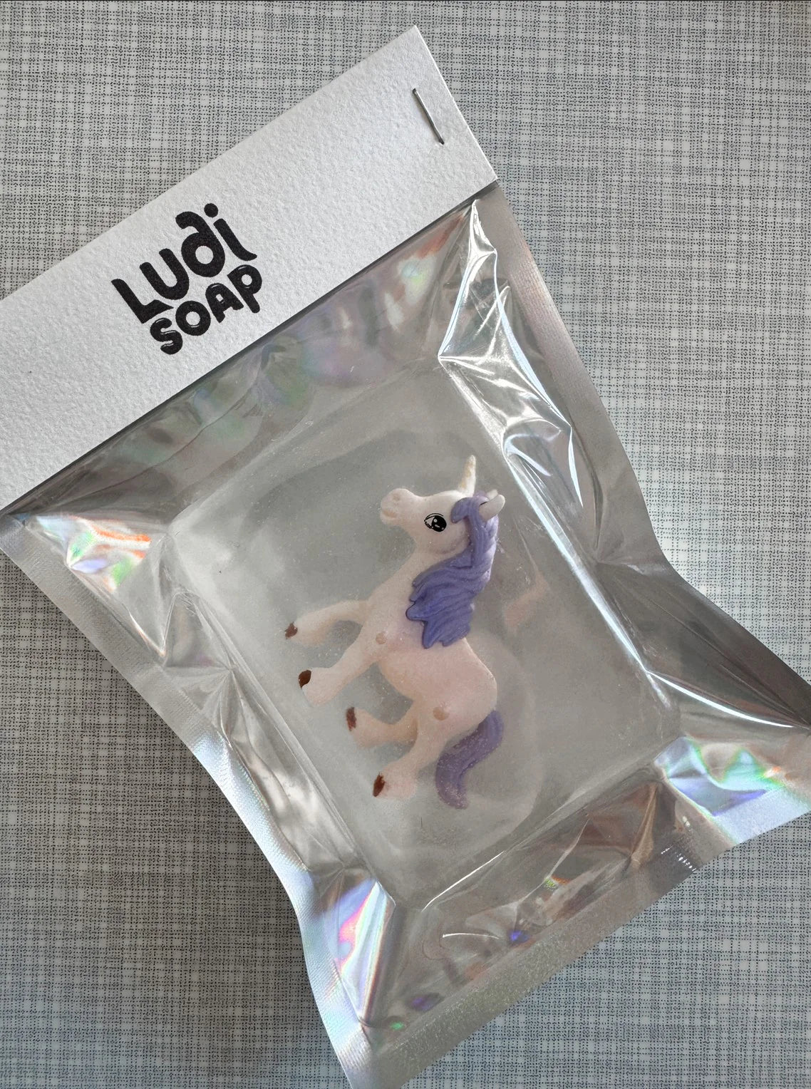 Savon Licorne violet