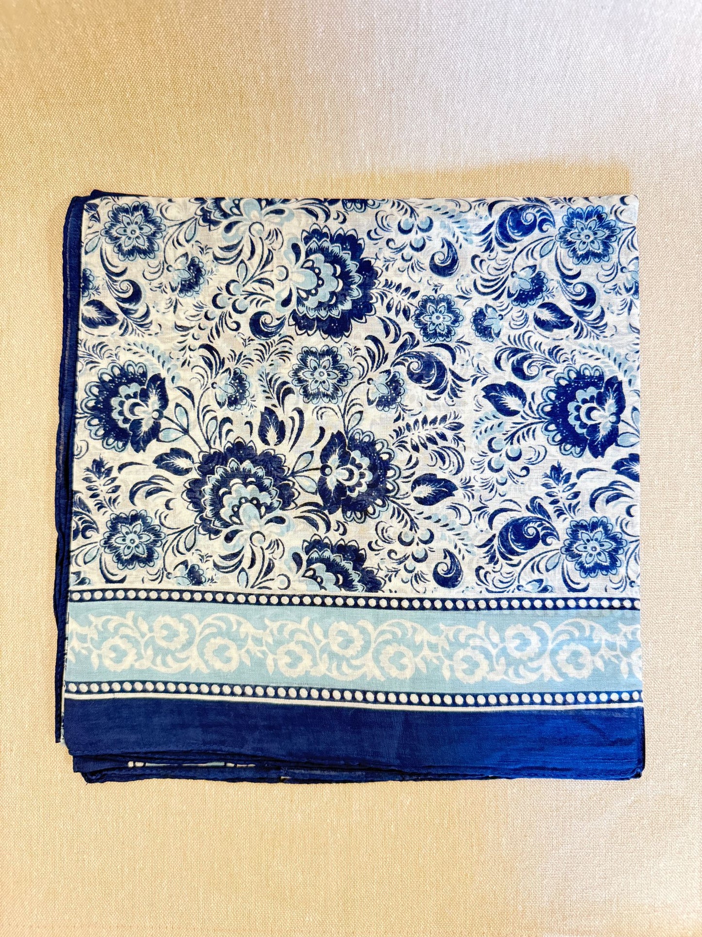 Foulard Carré Petra - Divers Coloris