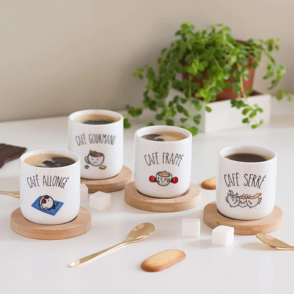 Coffret 4 tasses à café avec leur soucoupe