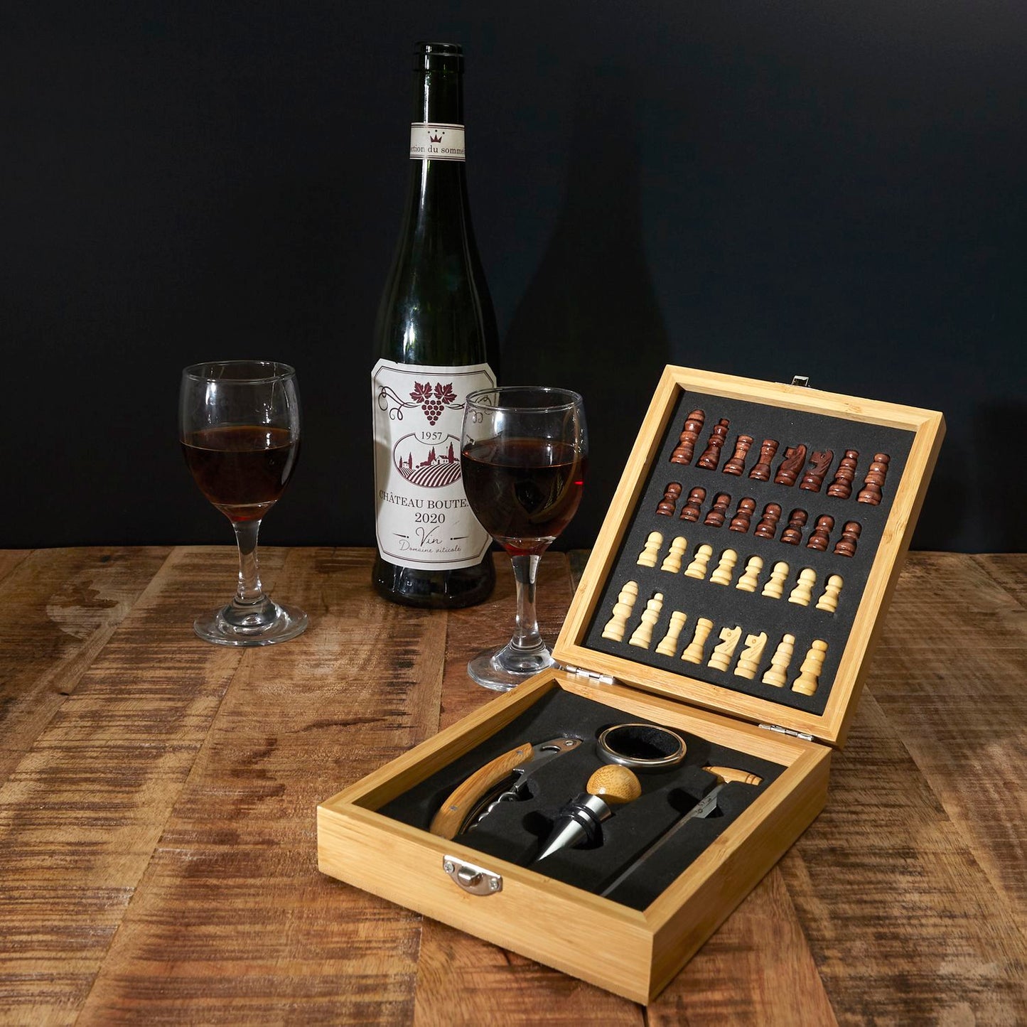 Coffret Vin et Jeu Echec en bambou