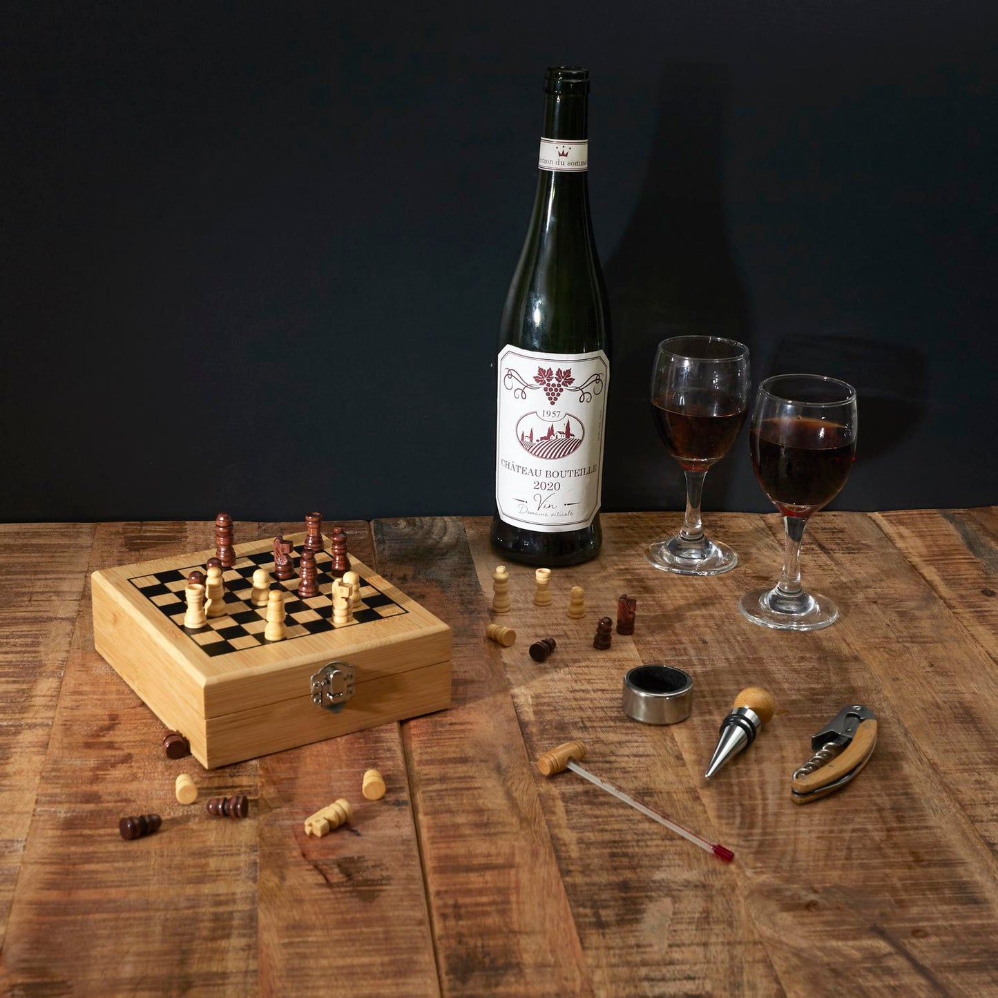 Coffret Vin et Jeu Echec en bambou