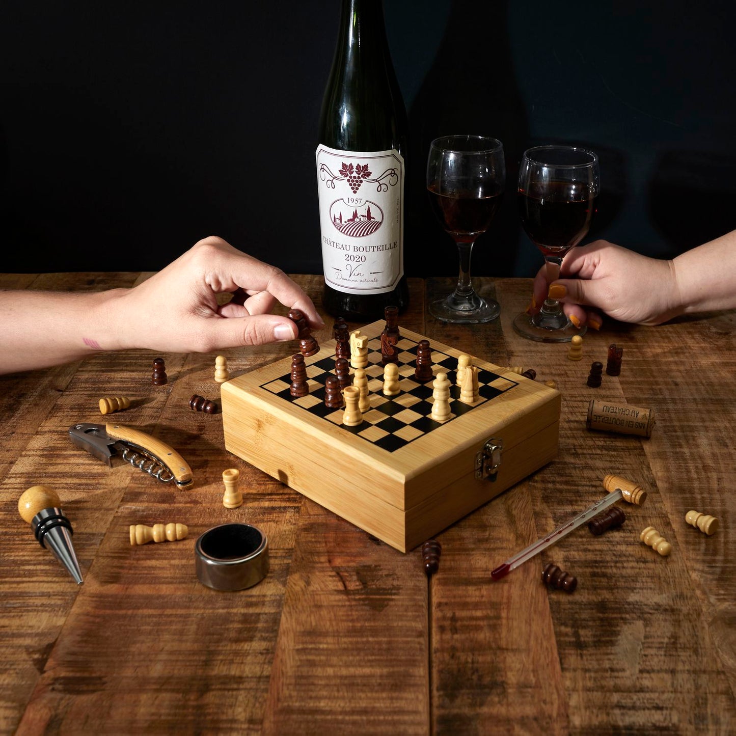Coffret Vin et Jeu Echec en bambou