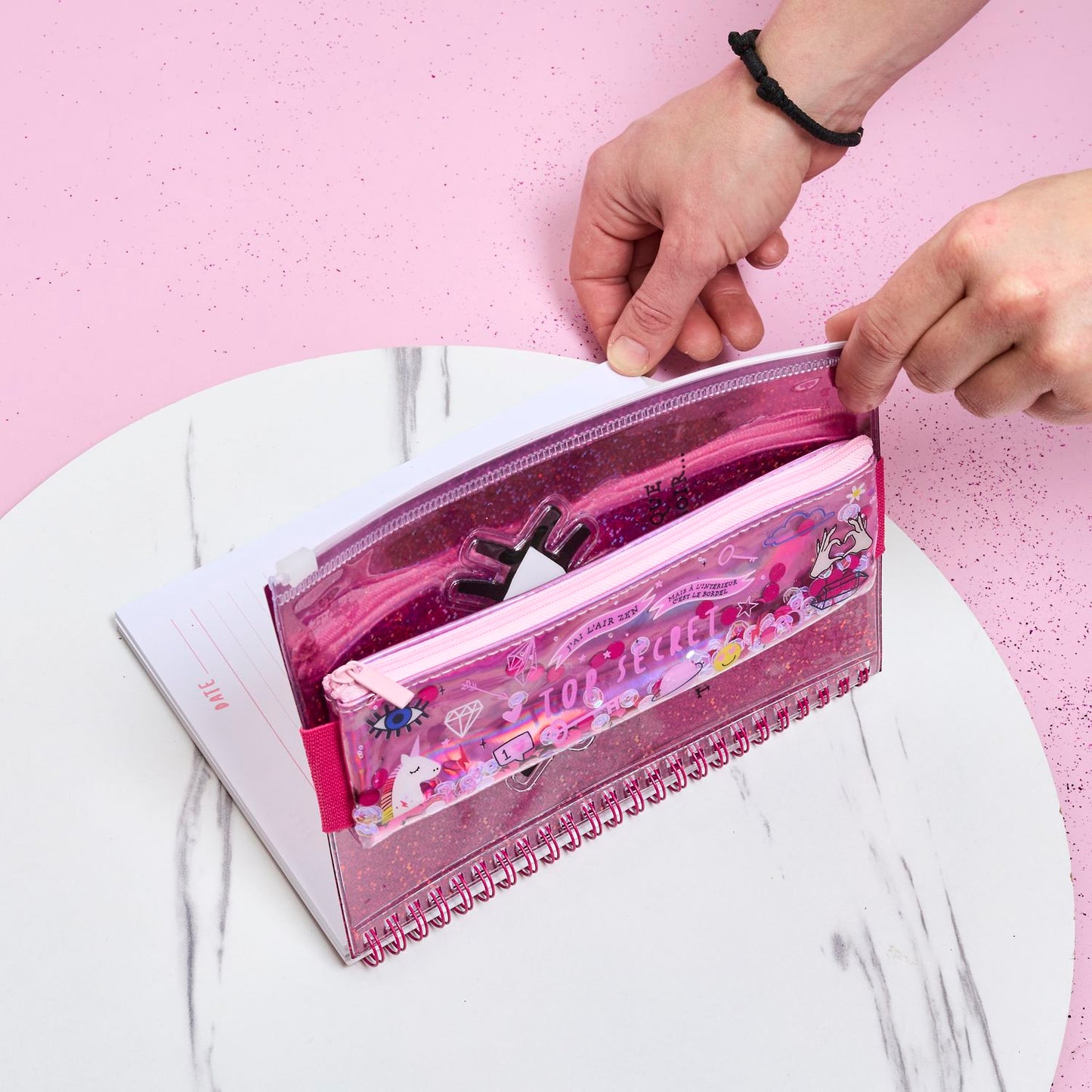 Trousse Paillettes Karma J'ai l'air Zen