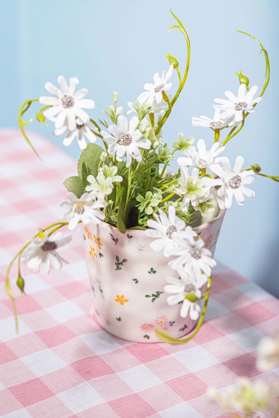 Cache pot floral délicat