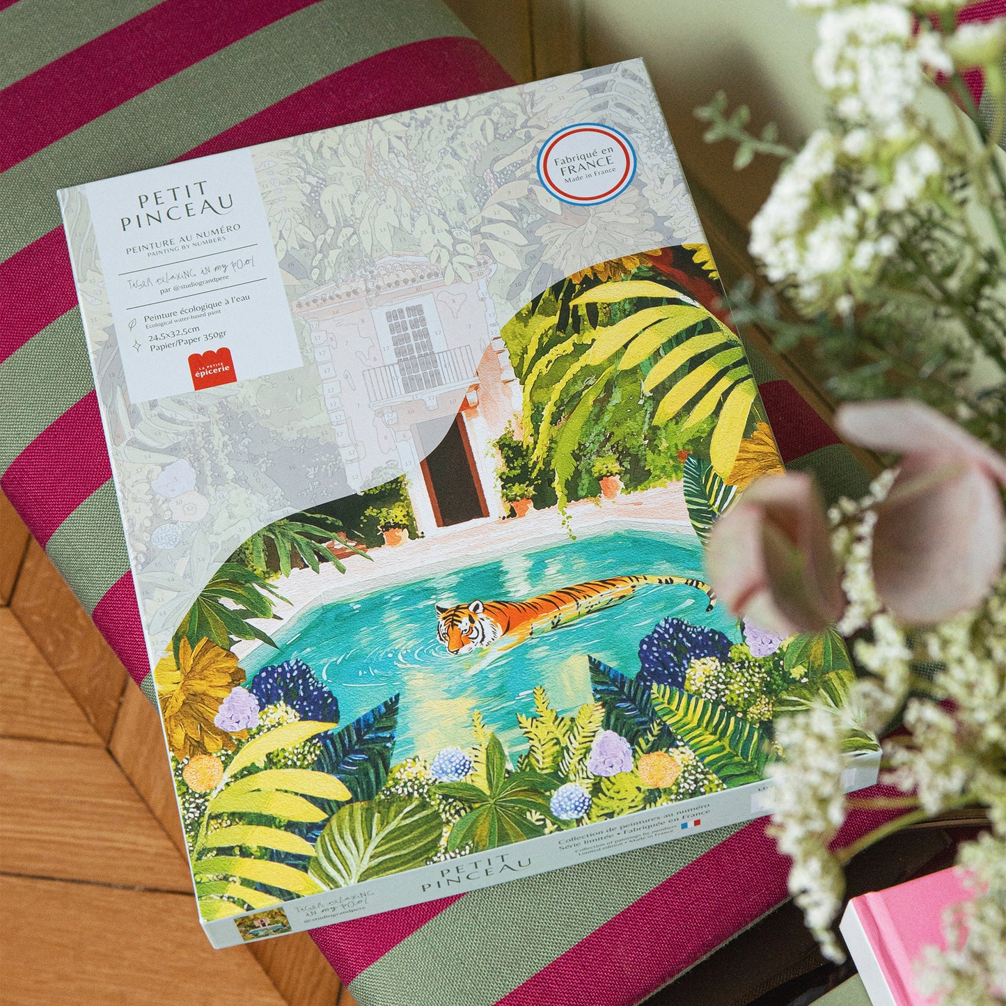 Peinture au numéro - Tiger relaxing in my pool