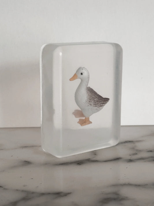 Savon Transparent Artisanal avec Figurine Canard