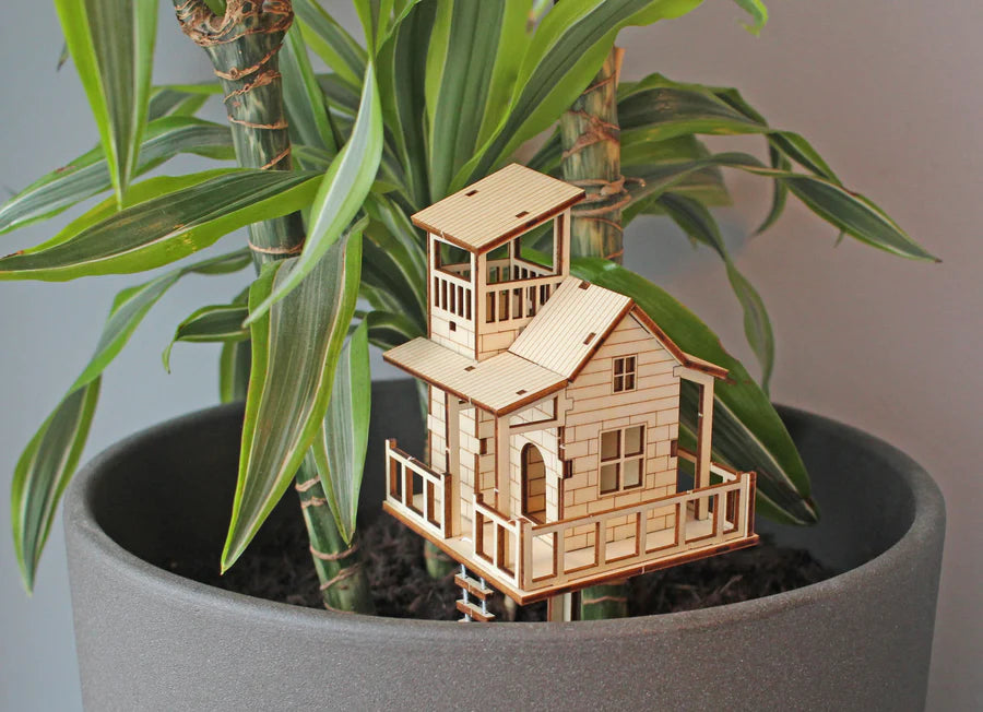 Mini maison dans l'arbre pour plantes DIY