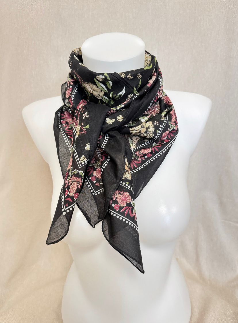 Foulard Carré Petra - Divers Coloris