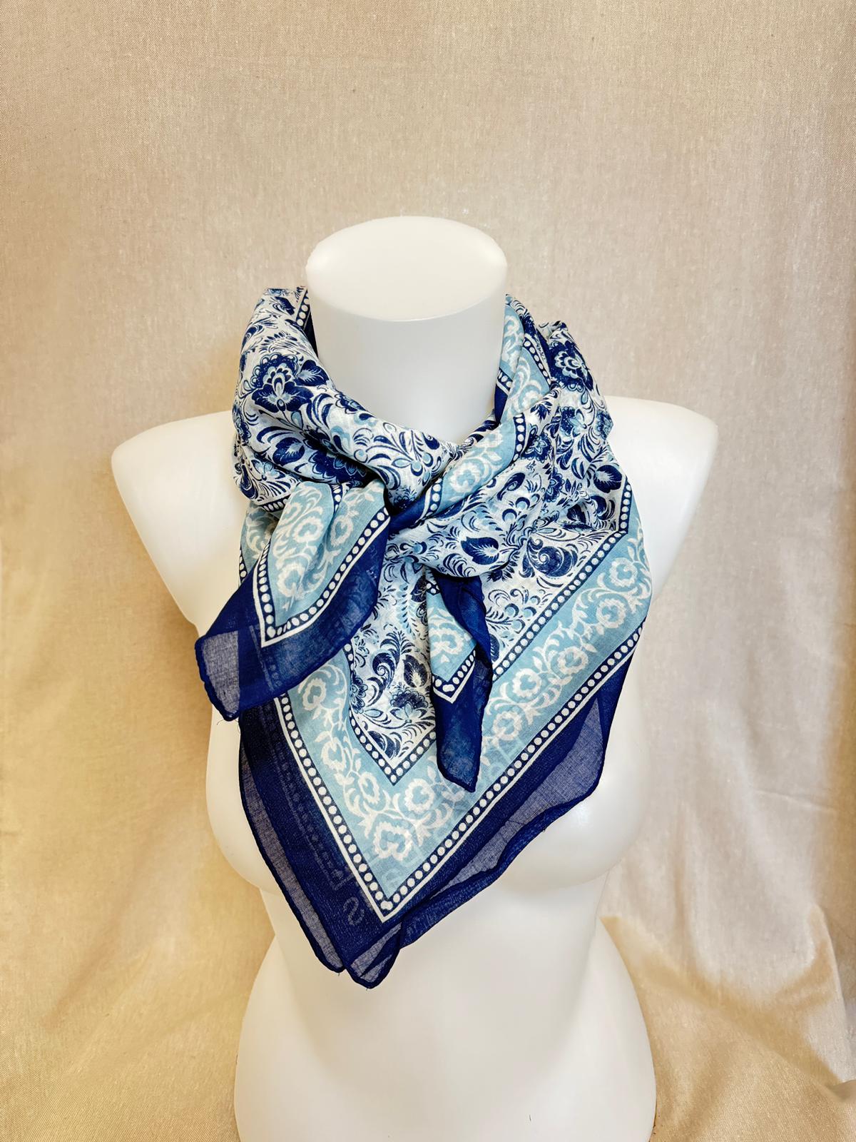 Foulard Carré Petra - Divers Coloris