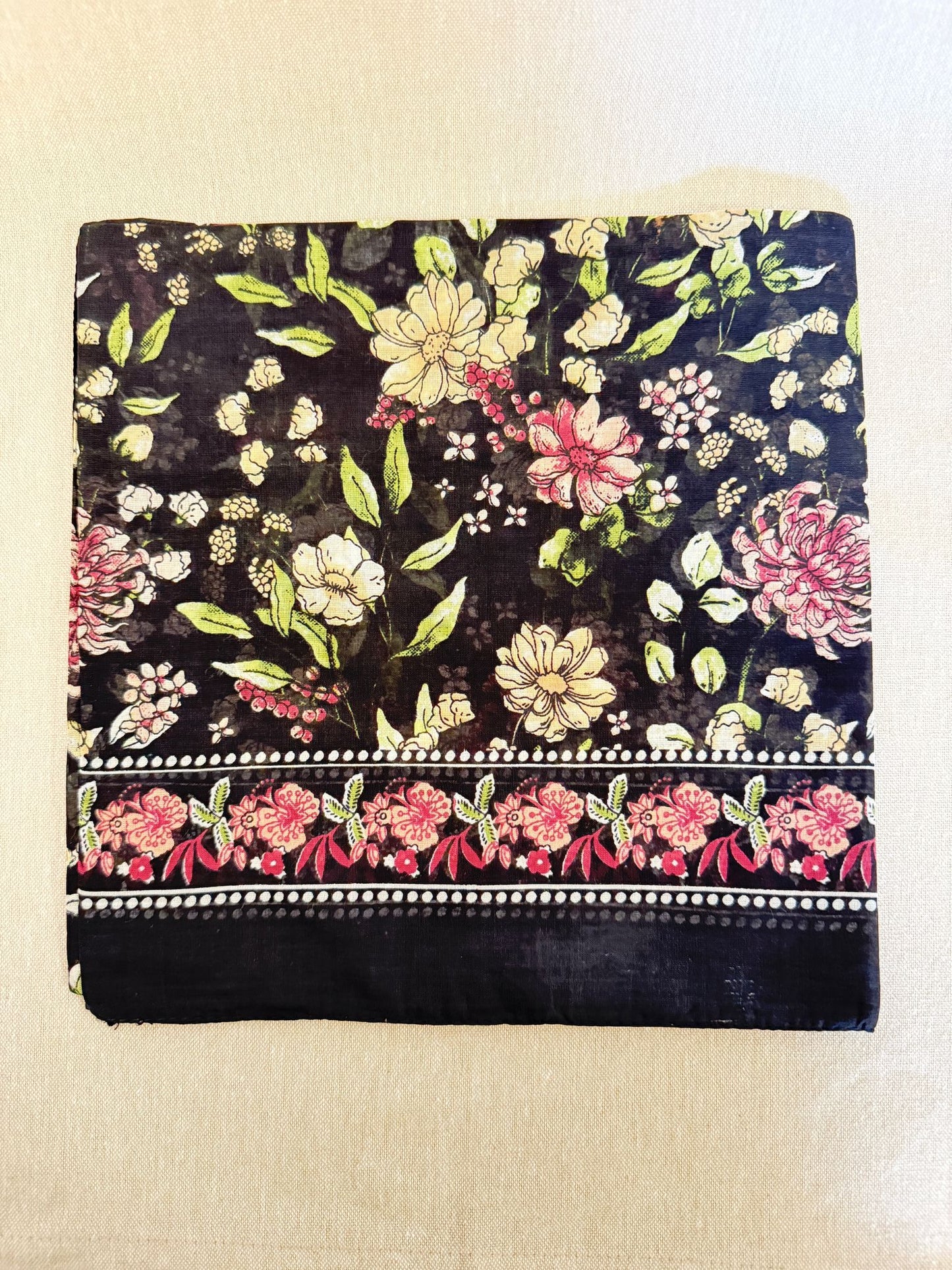 Foulard Carré Petra - Divers Coloris