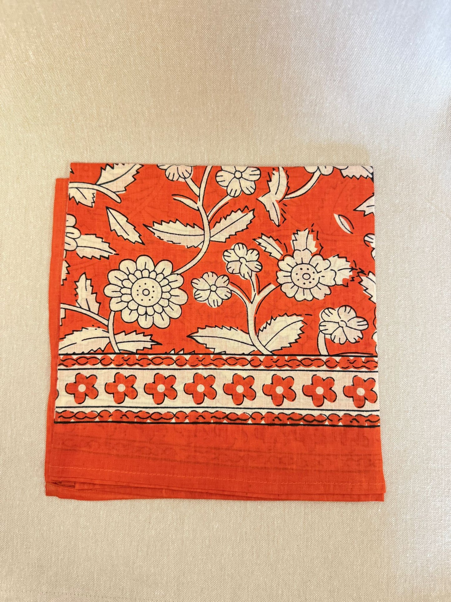 Foulard Carré Bella - Divers Coloris